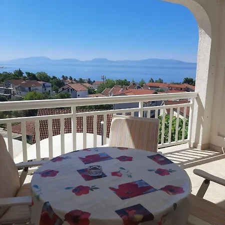 アパート Pehar *