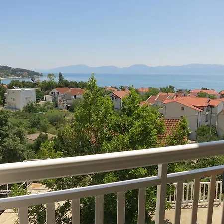 アパート Pehar *